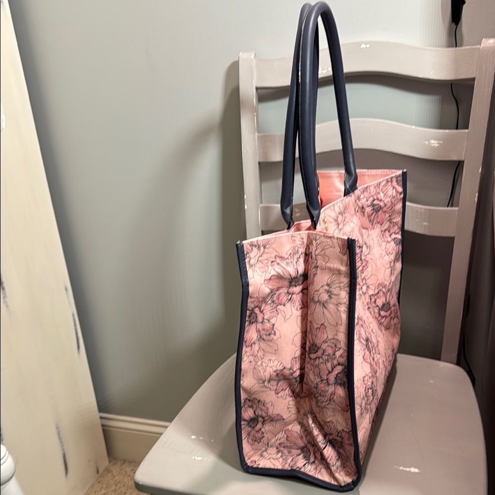 Victoria's Secret Pink Floral Tote with Dark Gray/Grey and Black Trim - Picture 3 of 10